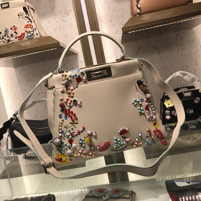 Fendi PEEKABOO Tote Bag 35790 white