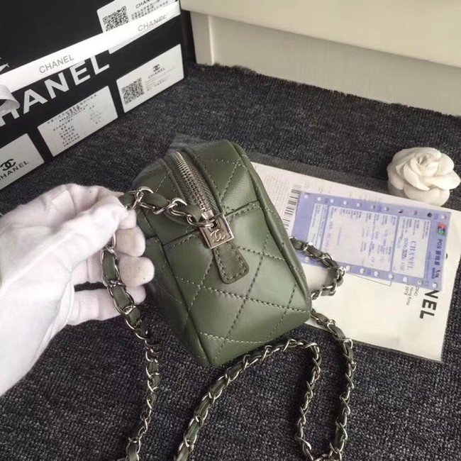 Chanel Classic Clutch with Chain Original Sheepskin 57746 green