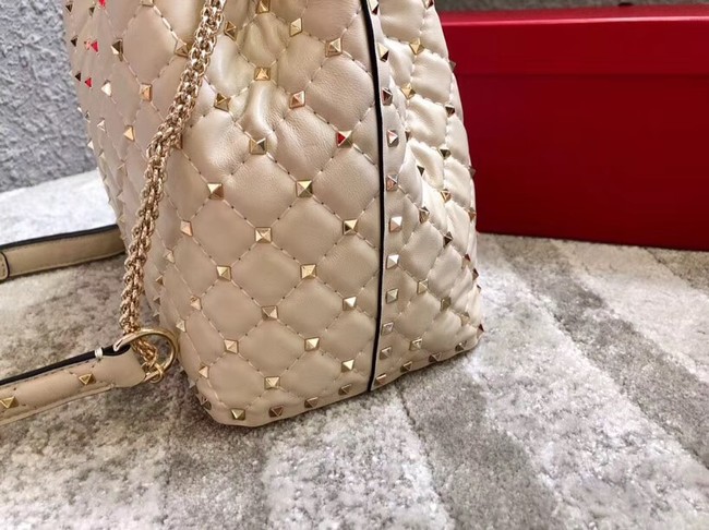 VALENTINO Rockstud leather bucket bag 0059L off-white