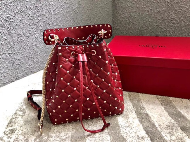 VALENTINO Rockstud leather bucket bag 0059L red