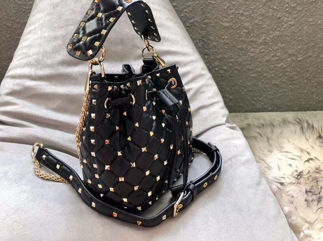 VALENTINO Rockstud leather bucket bag 0059S black