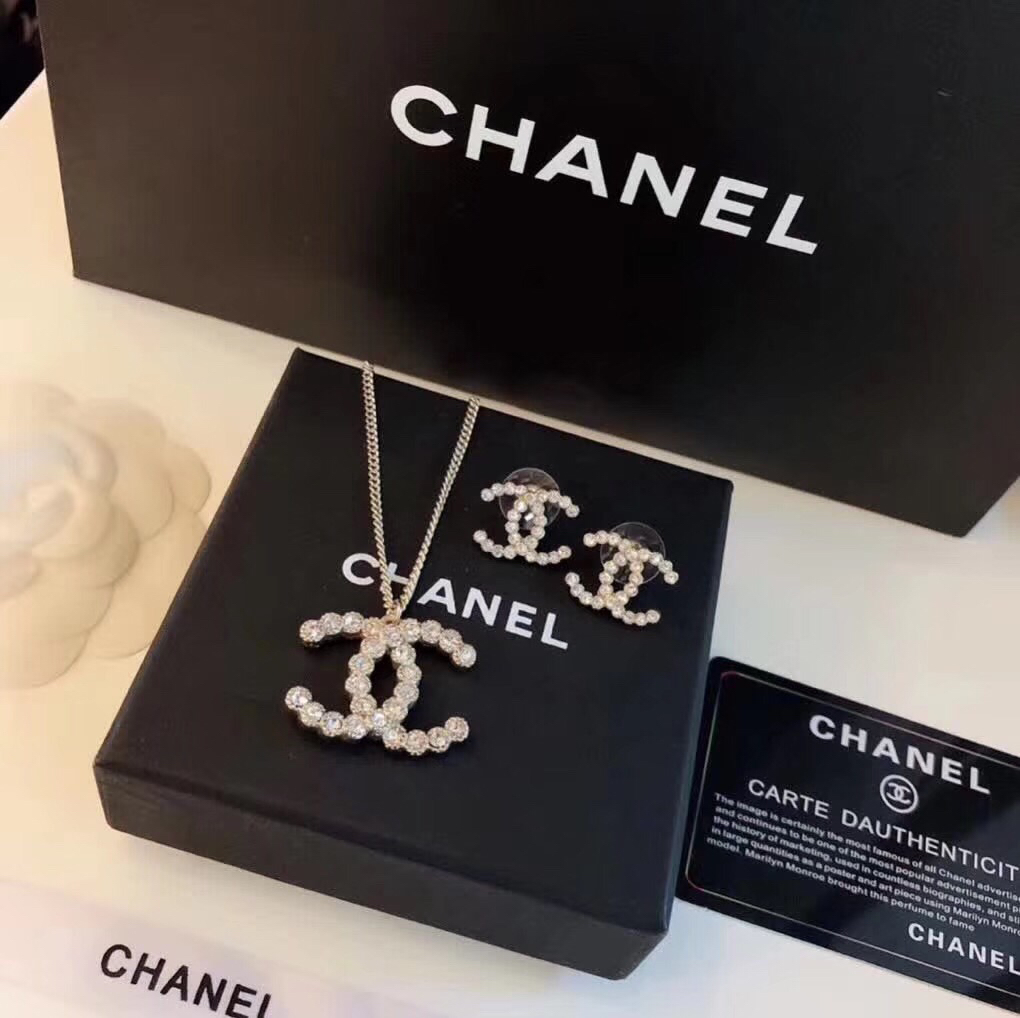 Chanel Earrings 18122