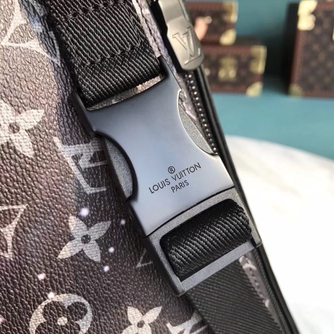 Louis Vuitton DISCOVERY BUMBAG M44444