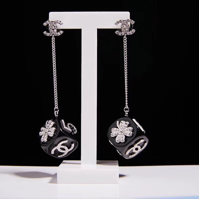 Chanel Earrings 18153