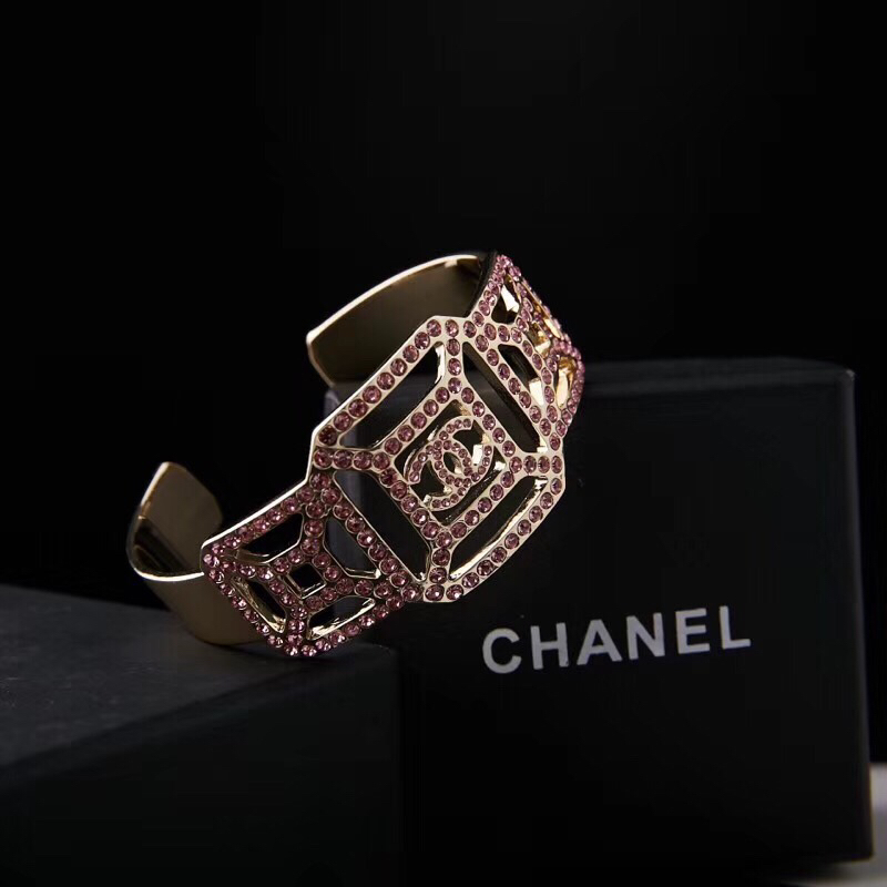 Chanel Bracelet 18218