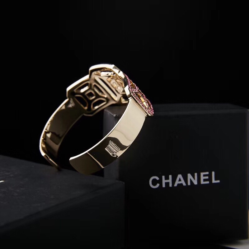 Chanel Bracelet 18218