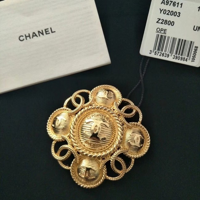 Chanel Brooch 18187