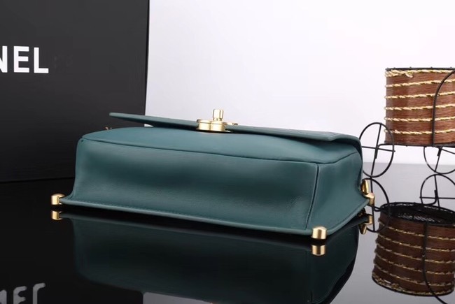 Chanel flap bag Calfskin & Gold-Tone Metal A57553 green