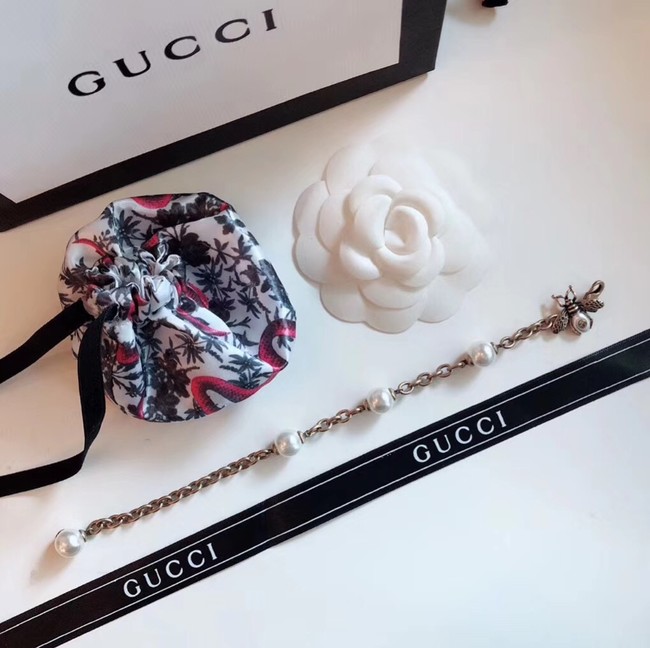 Gucci Bracelet 18260