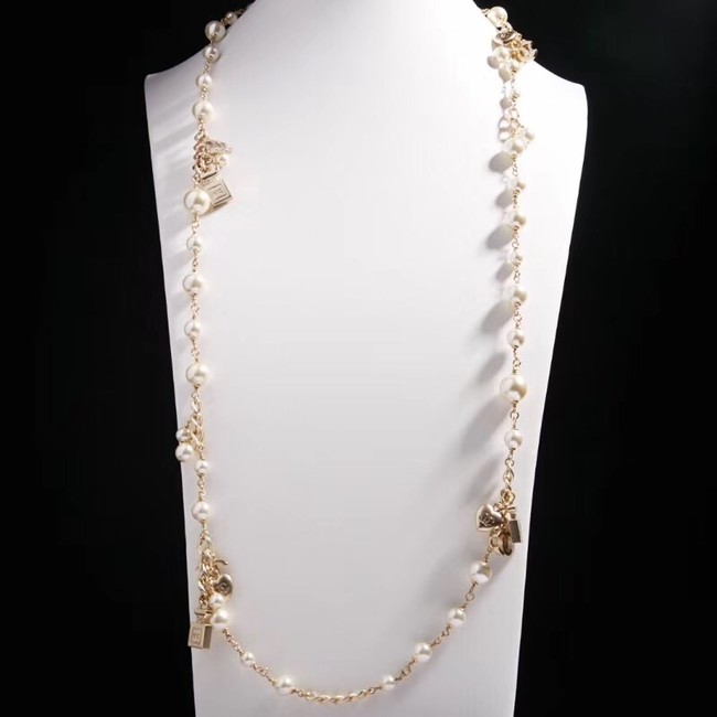 Chanel Necklace 18271