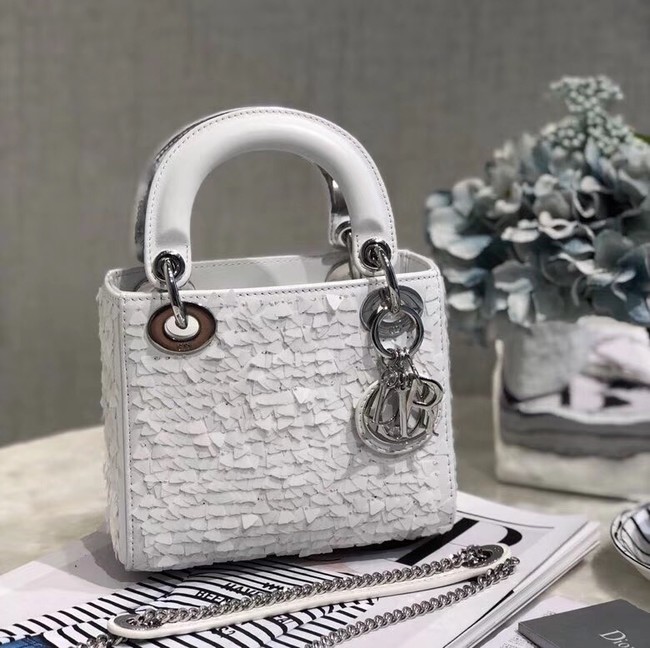 Mini Lady Dior M0505OSN white