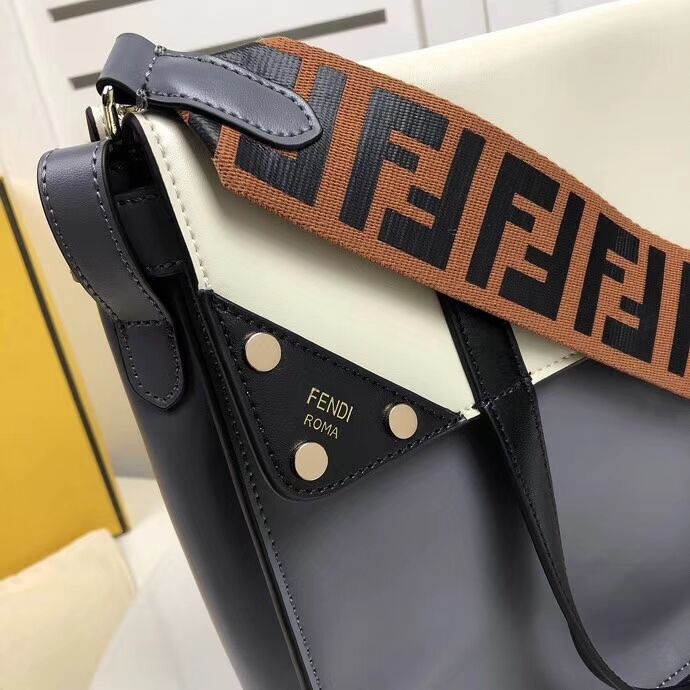 FENDI FLIP REGULAR F8036 grey & cream