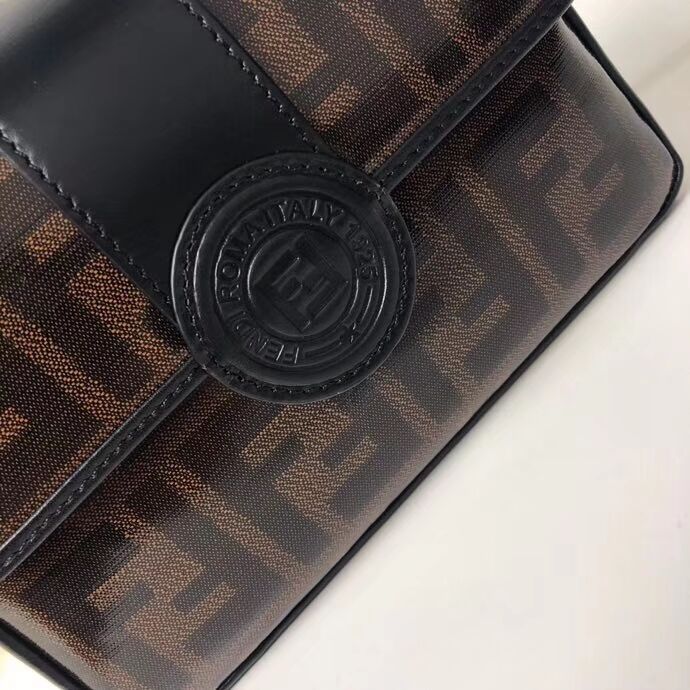 Fendi WALLET ON CHAIN 8HF836 black