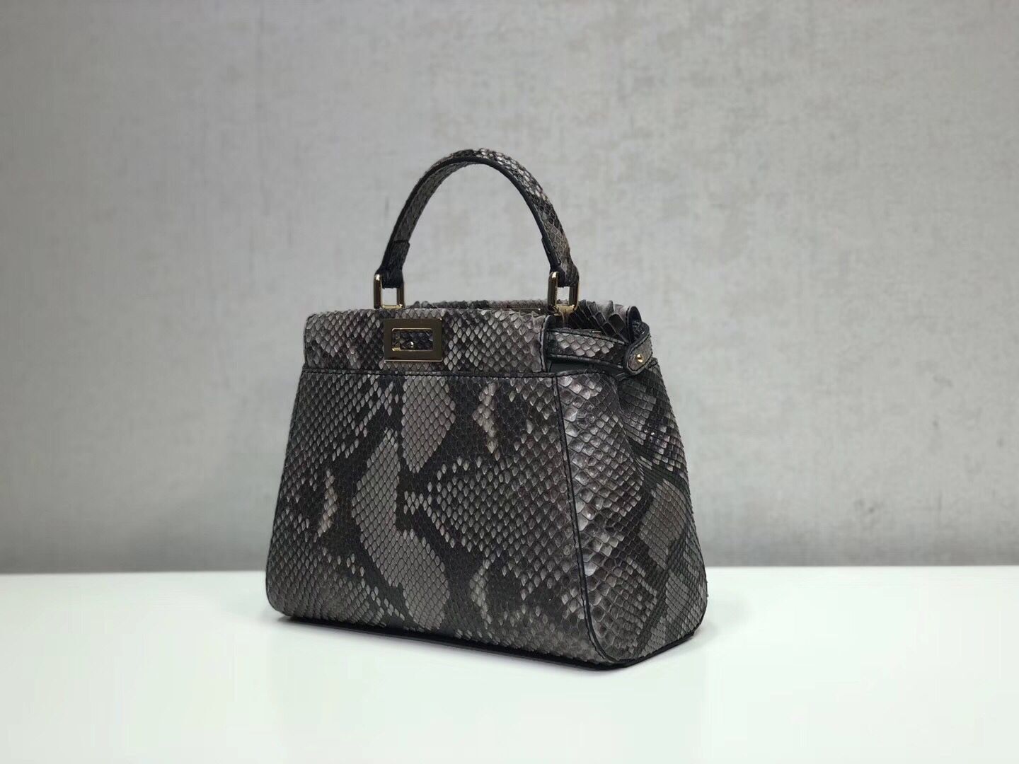 Fendi MINI PEEKABOO Handbag asphalt-grey pytho 8BN244K