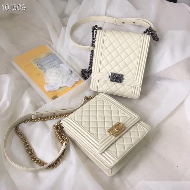 Chanel boy handbag Patent Calfskin & Gold-Tone Metal AS1030 creamy-white