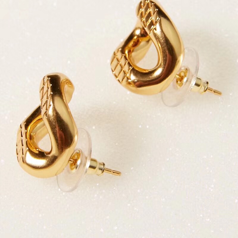 Chanel Earrings 18348