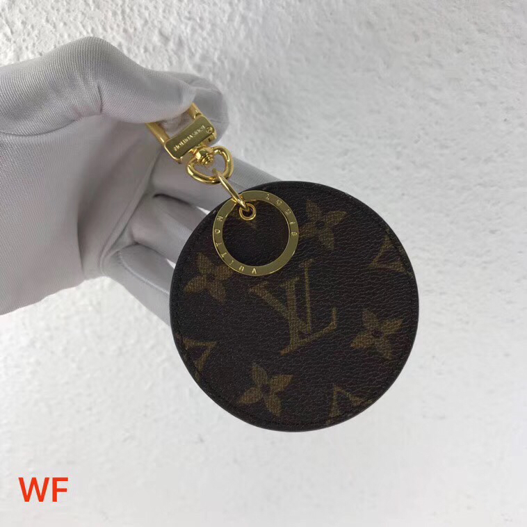 Louis Vuitton Keychain LV122607