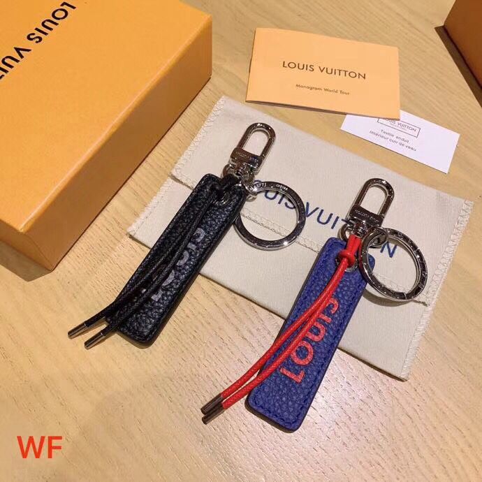 Louis Vuitton Keychain LV122622