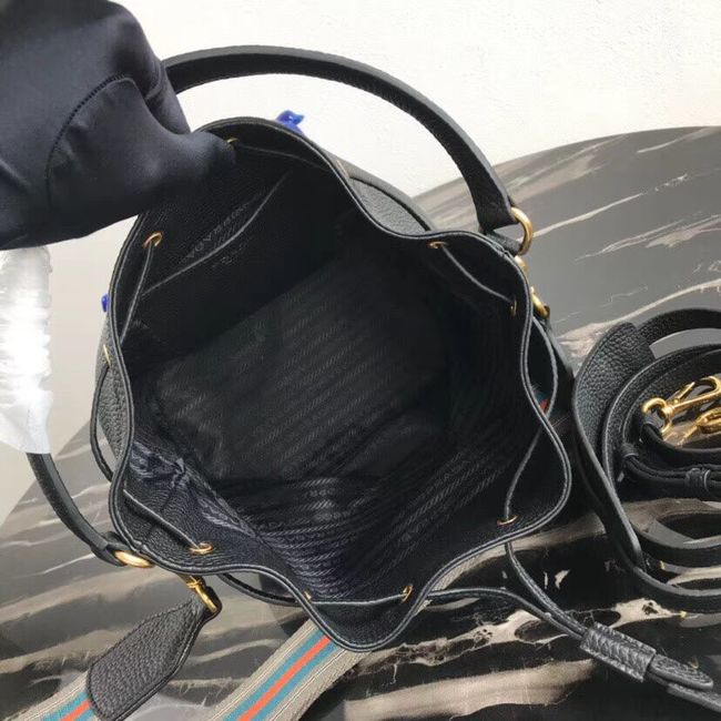 Prada Leather bucket bag 1BE018 black