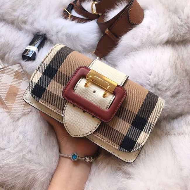 BURBERRY Hampshire vintage check leather cross-body bag 24581 white