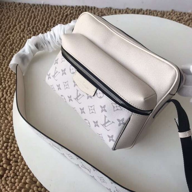 Louis Vuitton Monogram Canvas Messenger PM White M43845