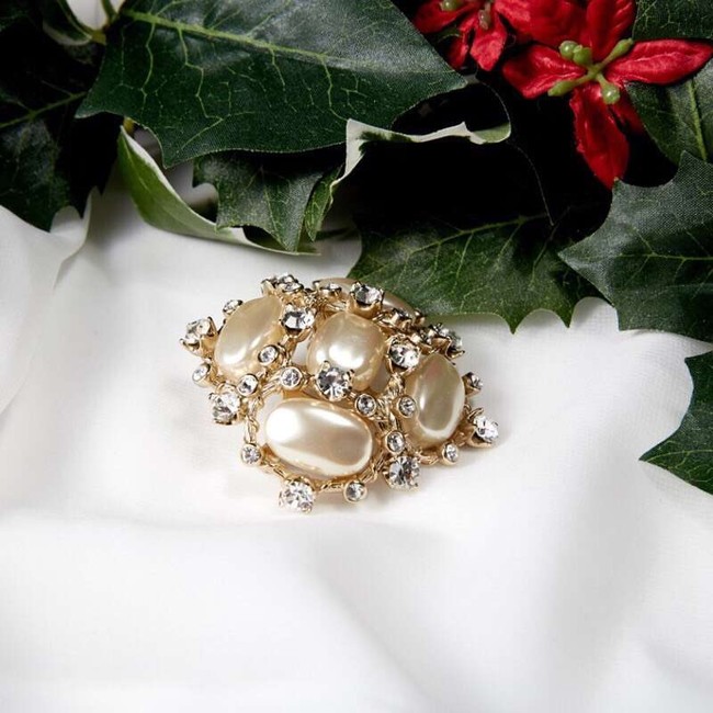 Chanel Brooch CE19472