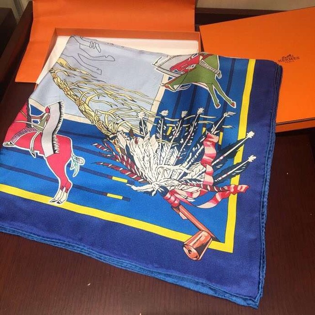 Hermes Scarf in silk twill with hand rolled edges H2563