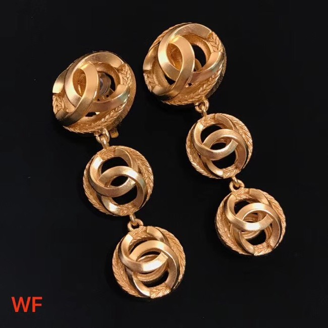 Chanel Earrings CE2076