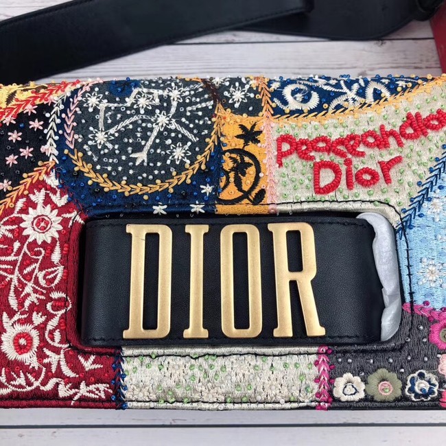 Dior GEBORDUURDE MINI JADIOR-TAS M8000VRMM