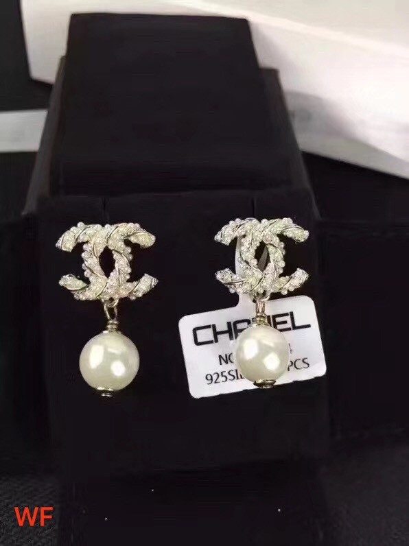 Chanel Earrings CE2125