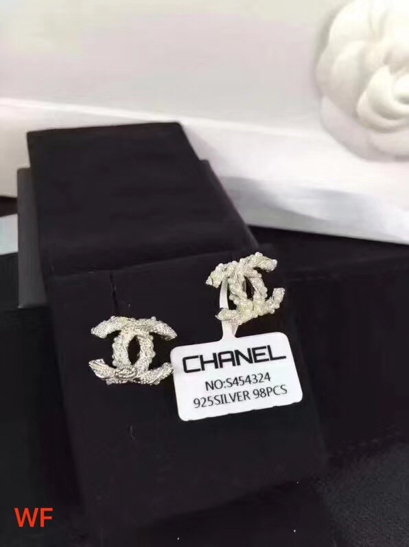 Chanel Earrings CE2126