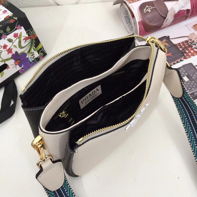 Prada leather shoulder bag 66136 white