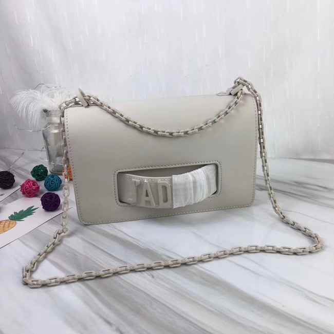 Dior ULTRAMATTE JADIOR-TAS M9000C white