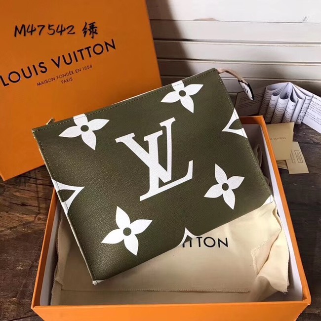 Louis Vuitton Monogram Pouch 26 m47542 Khaki