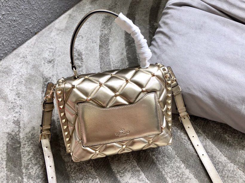 VALENTINO Candy Rockstud quilted leather shoulder bag 6019 gold