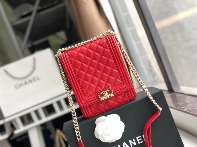 Boy chanel handbag Patent leather & Gold-Tone Metal AS0130 red