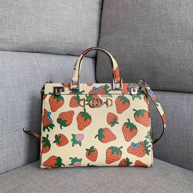 Gucci Zumi Strawberry print medium top handle bag 564714