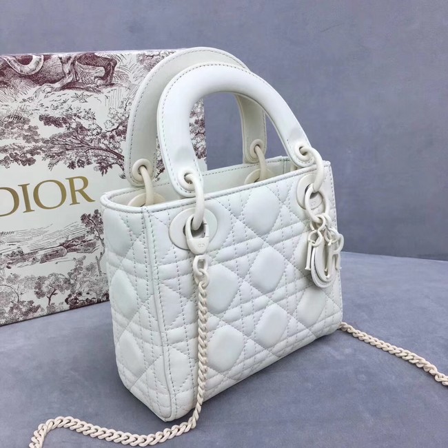 Dior ULTRAMATTE LADY DIOR-TAS M0505O white