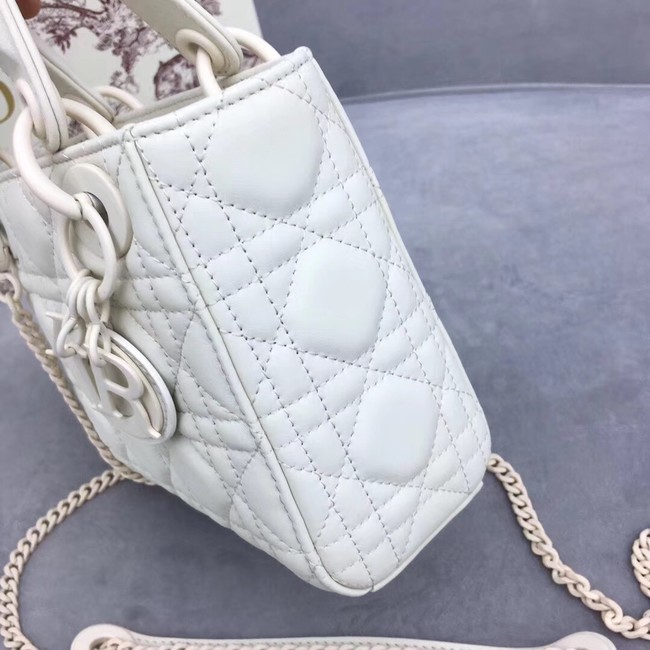 Dior ULTRAMATTE LADY DIOR-TAS M0505O white