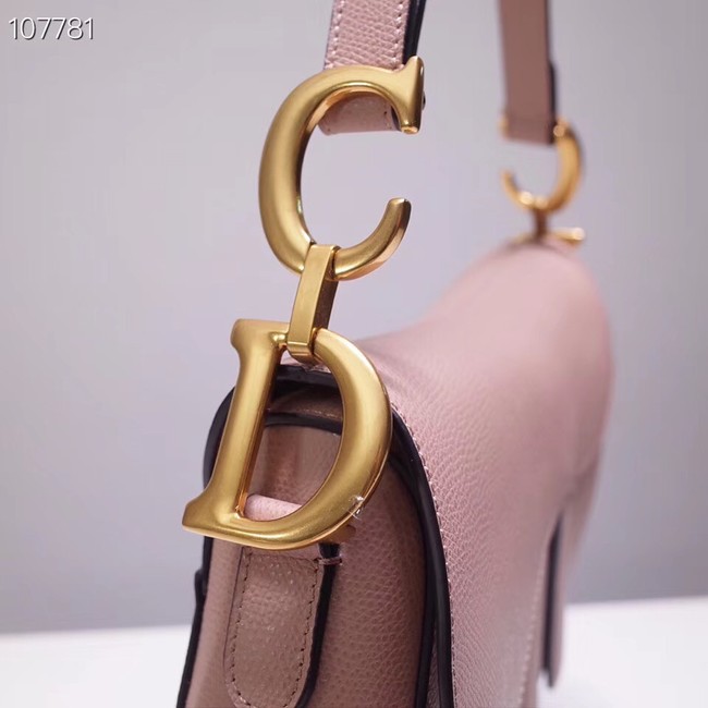 Dior SADDLE-TAS VAN KALFSLEER M0446C light pink