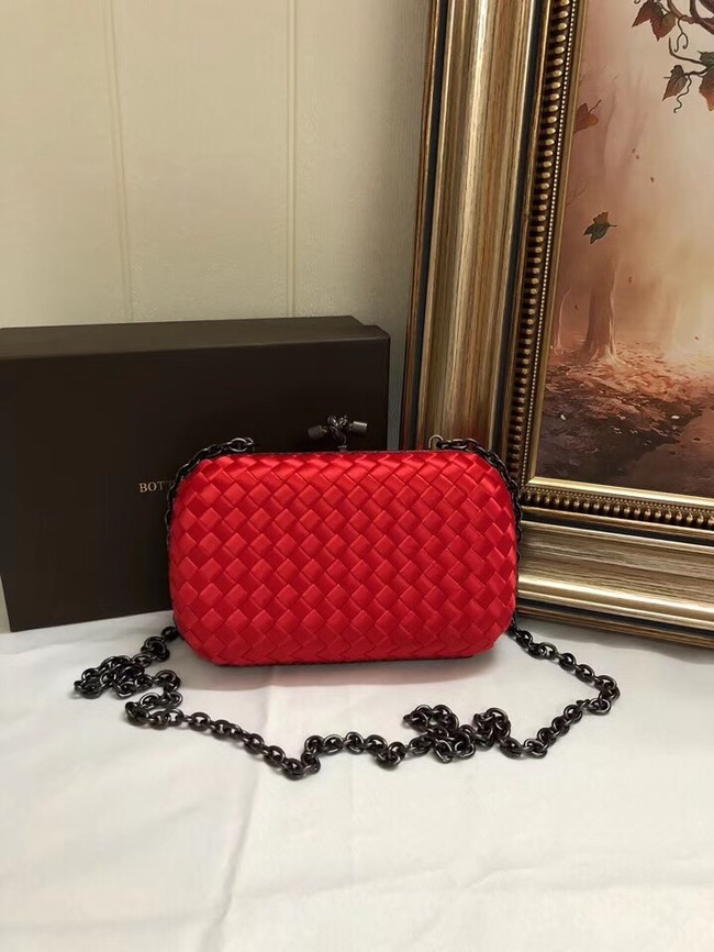 BOTTEGA VENETA Knot snakeskin-trimmed satin clutch 62548 red