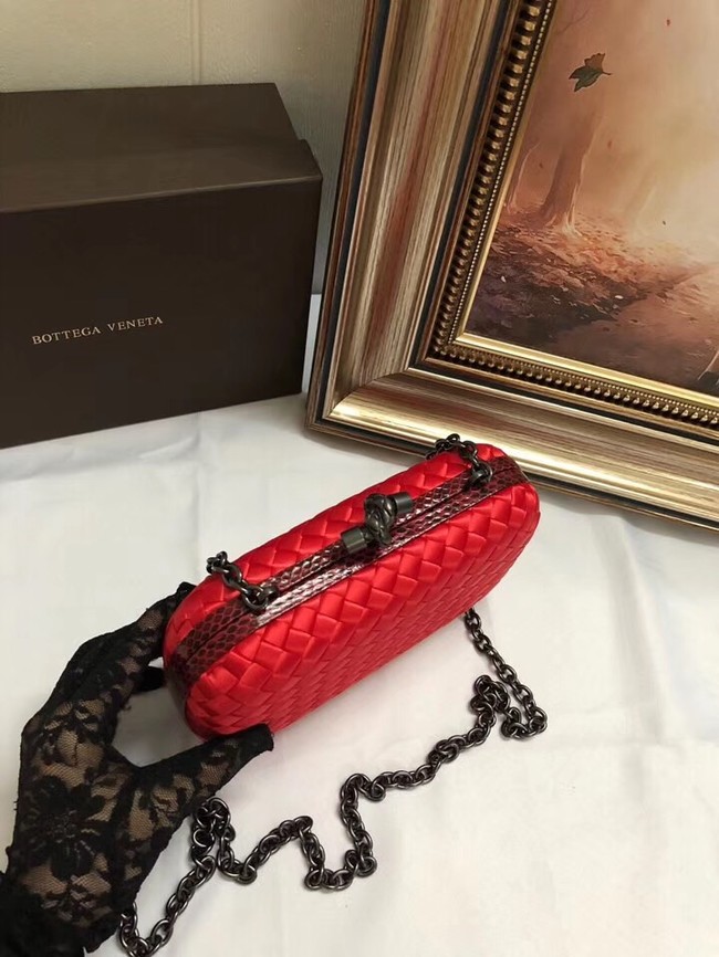 BOTTEGA VENETA Knot snakeskin-trimmed satin clutch 62548 red