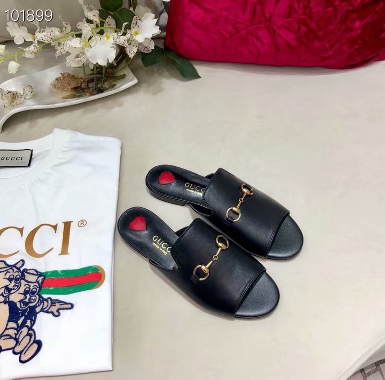 Gucci Leather slipper GG1535BL-2