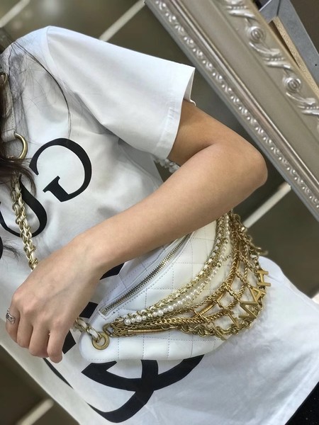 Chanel Original Leather Pearl Belt Bag C2039 white