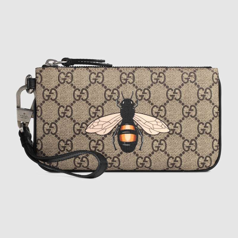 Gucci Bee print GG Supreme pouch 522866