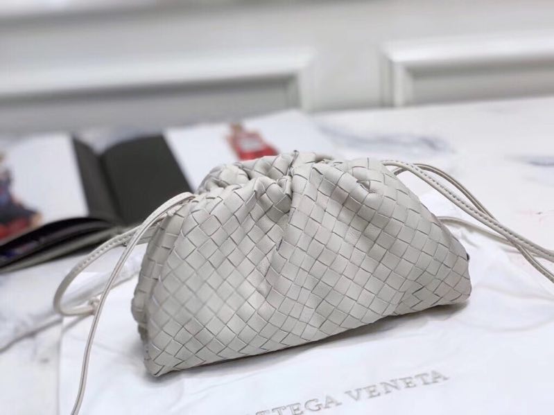 Bottega Veneta Original Leather clutch 59877 white