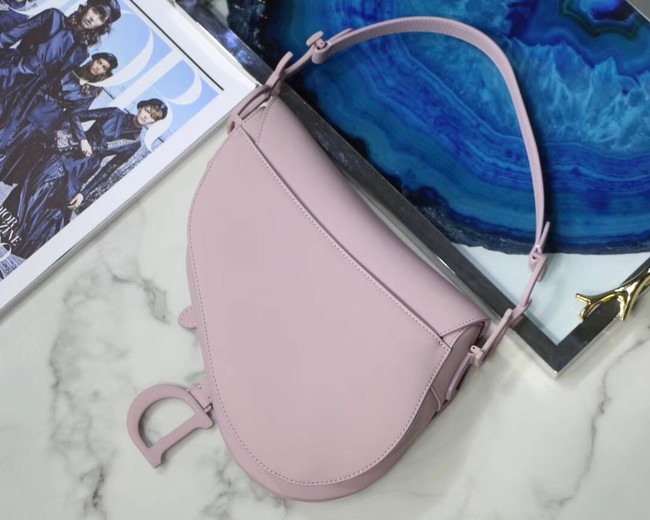 Dior SADDLE-TAS VAN KALFSLEER M0446C pink