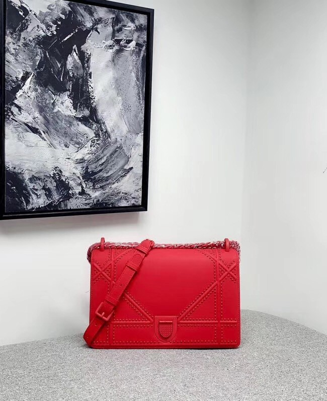 Dior ULTRAMATTE DIORAMA-TAS M0422S red