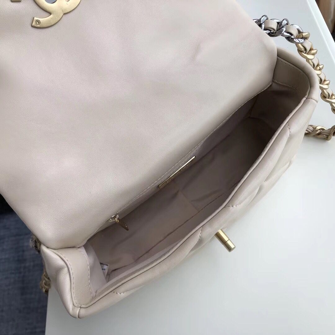 Chanel 19 flap bag AS1160 Cream