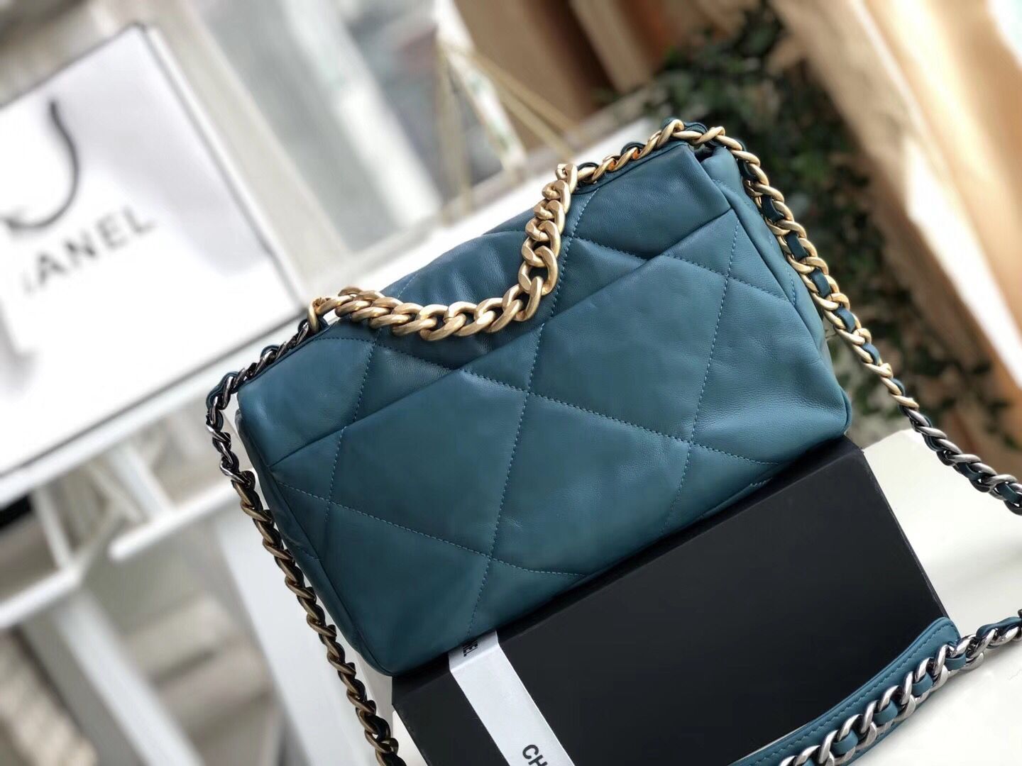 Chanel Original Soft Leather Chain Bag CC9237 Navy